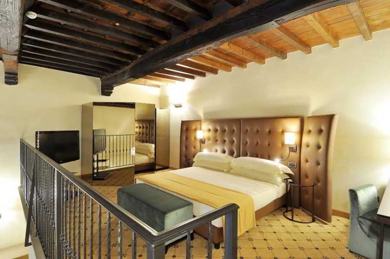מלון Cassano dʼAdda Castello Visconteo מראה חיצוני תמונה